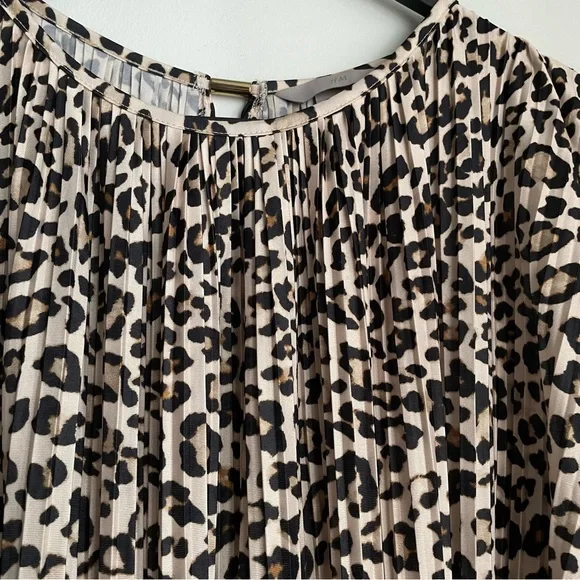 H&M Leopard Print Sleeveless Dress - Picture 2 of 10